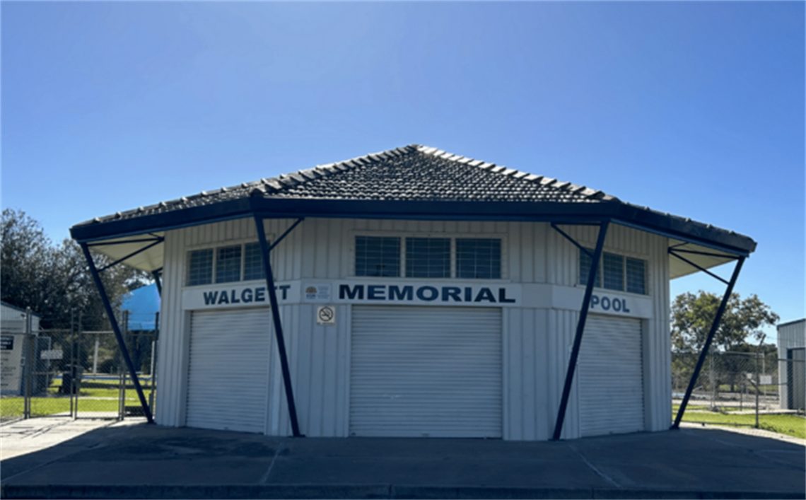 Front entrance Walgett Pool.png